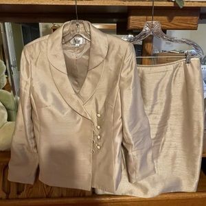 Size 10 skirt set. Fully lined